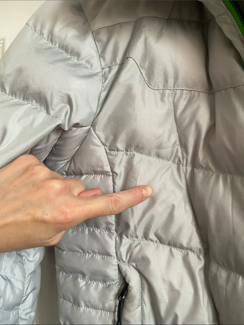 💚 Men’s Spyder Light Gray Puffer Jacket with Lime Green Lining size Small
